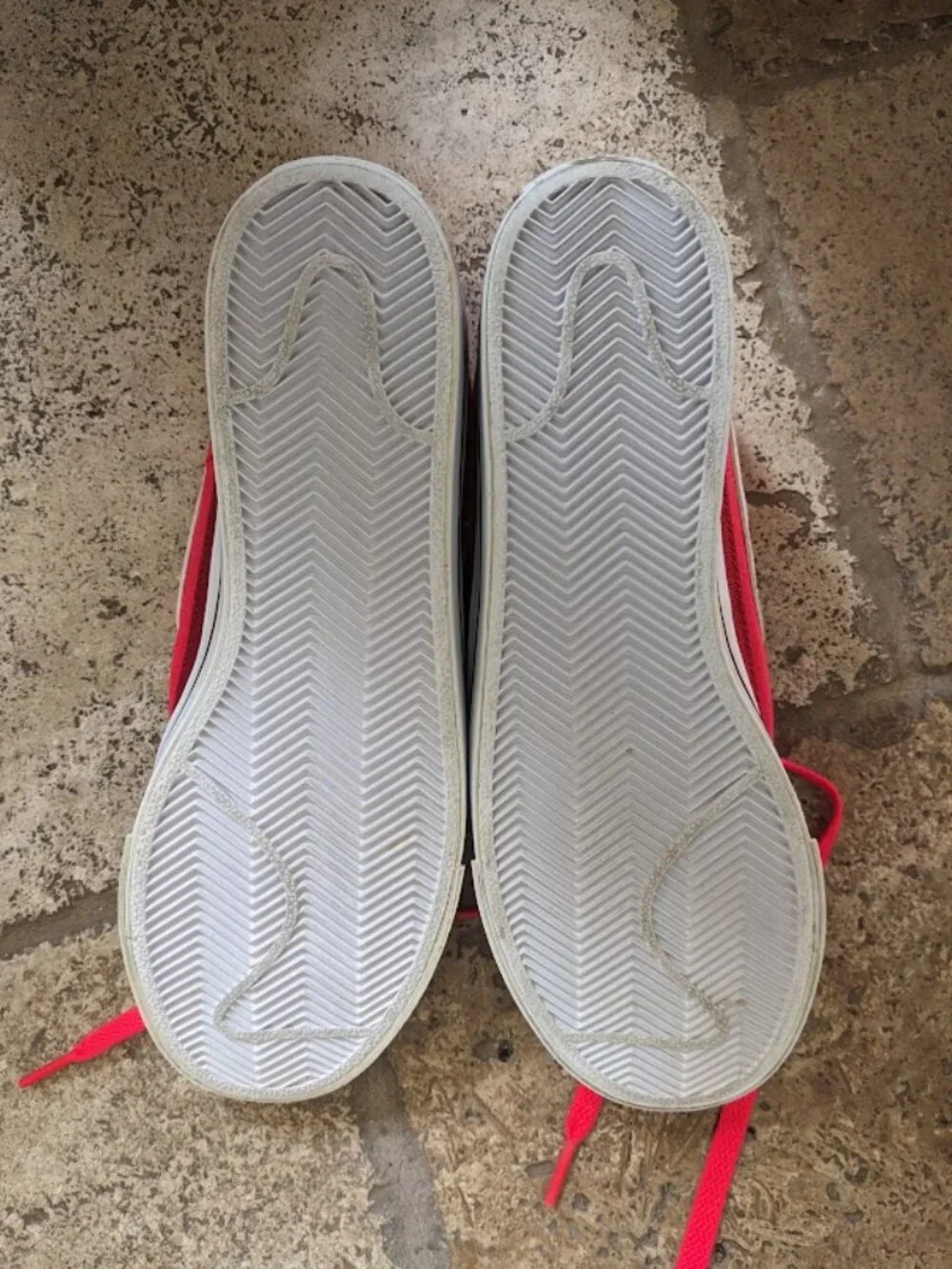LIKE NEW NIKE WOMEN'S Court Legacy Canvas 'Red' SIZE 8